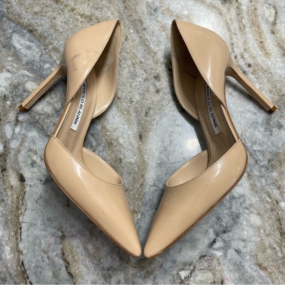 Manolo Blahnik Tayler Patent Leather Heels - Picture 3 of 11